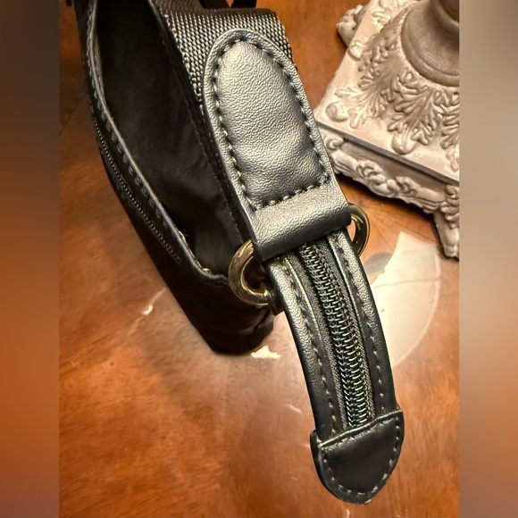 EUC Radley London Addison Gardens Signature Small Crossbody Bag - Picture 11 of 13